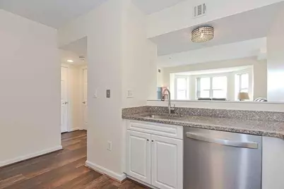 1 Cityview Ln #205, Quincy, MA 02169 - Photo 10