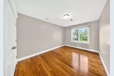 271 Draper St #4, Fall River, MA 02724 - Photo 10