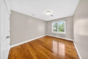 271 Draper St, Fall River, MA 02724 - Photo 10