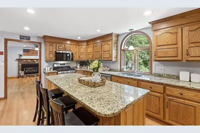 2 Glenwood Circle, Haverhill, MA 01830 - Photo 16