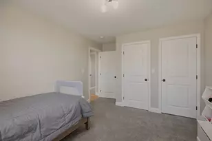 8 Princeton Cir, Fall River, MA 02724 - Photo 30