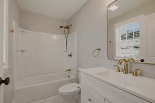 8 Princeton Cir, Fall River, MA 02724 - Photo 20