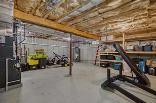 8 Princeton Cir, Fall River, MA 02724 - Photo 34