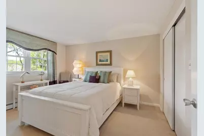 4 Village Green Dr #4, North Andover, MA 01845 - Photo 16