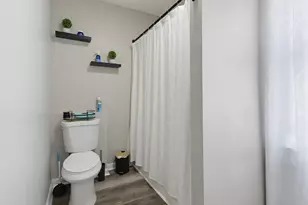 17 Margin St, New Bedford, MA 02744 - Photo 14