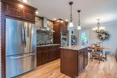 42 Elizabeth Cir, Longmeadow, MA 01106 - Photo 12