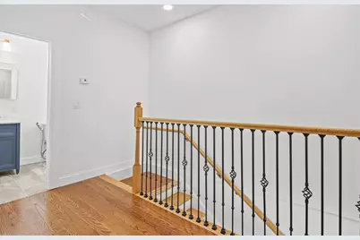 24 Cottage St, Taunton, MA 02780 - Photo 18