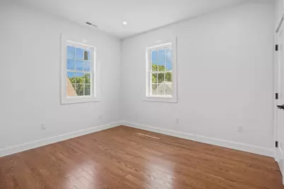 24 Cottage St, Taunton, MA 02780 - Photo 20