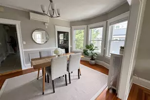 22 Harrington St, Newton, MA 02460 - Photo 4
