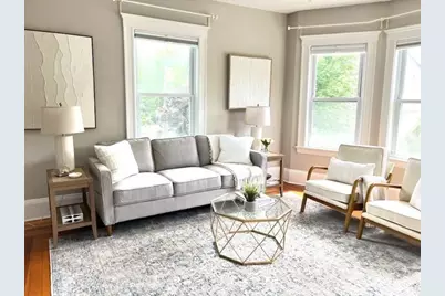 22 Harrington St #2, Newton, MA 02460 - Photo 2
