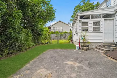 1258 Liberty Street, Springfield, MA 01104 - Photo 28