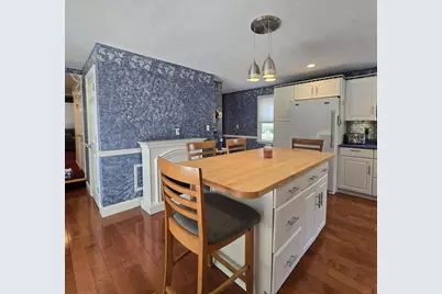 10 Wilbur Ave, Brockton, MA 02302 - Photo 12