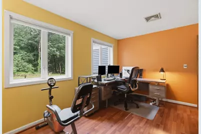 330 Sunderland Rd #7, Worcester, MA 01604 - Photo 10