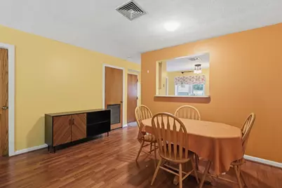 330 Sunderland Rd #7, Worcester, MA 01604 - Photo 8