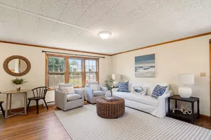9 Jewett St, Rockport, MA 01966 - Photo 6