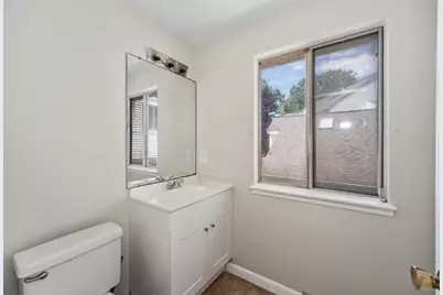235 Lake St #D, Weymouth, MA 02189 - Photo 10