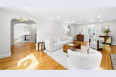 17 Woodhaven Rd, Newton, MA 02468 - Photo 6