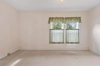 14 Doane St, Fitchburg, MA 01420 - Photo 8