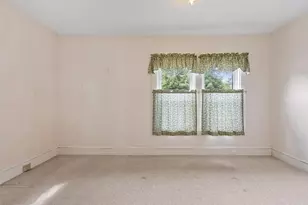 14 Doane St, Fitchburg, MA 01420 - Photo 8