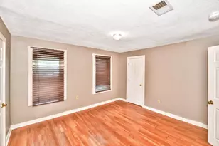 10 Milton St, Brockton, MA 02301 - Photo 14