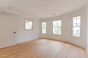 177 Thorndike St, Brookline, MA 02446 - Photo 18
