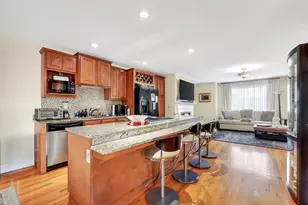 58-60 Tanglewood, Newton, MA 02459 - Photo 10