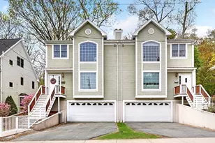 58-60 Tanglewood, Newton, MA 02459 - Photo 2