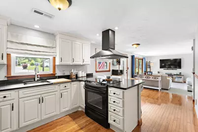 37 Angelo St, Worcester, MA 01604 - Photo 22