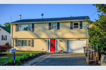 150 Coolidge St, Swansea, MA 02777 - Photo 2