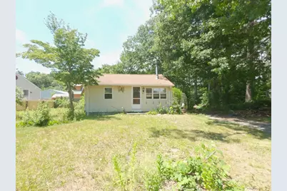 62 Crystal Lake Dr, Carver, MA 02330 - Photo 2