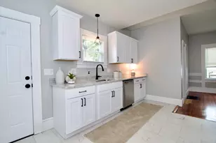43 Princeton St, Springfield, MA 01109 - Photo 8