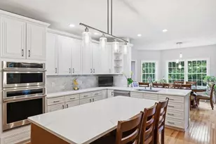 14 Morning Glory Cir, Westford, MA 01886 - Photo 6