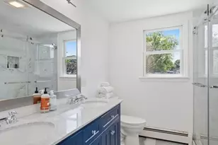 21 Shepard St, Marblehead, MA 01945 - Photo 24