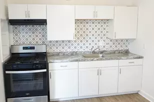 7 Floyd, Lowell, MA 01852 - Photo 2