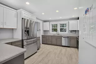 158 Haverhill St, North Reading, MA 01864 - Photo 4