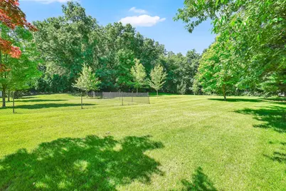 990 Frank Smith Rd, Longmeadow, MA 01106 - Photo 38