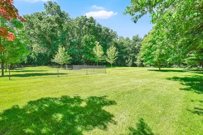 990 Frank Smith Rd, Longmeadow, MA 01106 - Photo 38