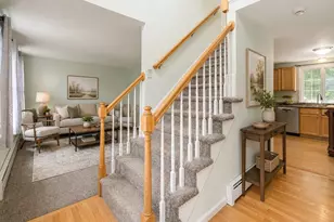 132 Tipperary Dr, Northbridge, MA 01588 - Photo 2