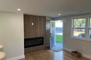 40 Genetti Cir, Bedford, MA 01730 - Photo 4
