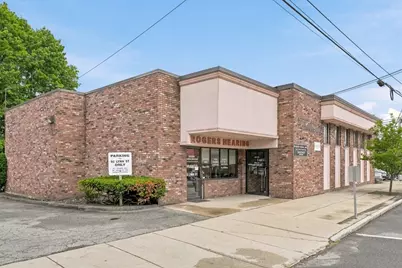 95 Lynn St #5, Peabody, MA 01960 - Photo 1