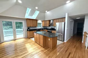 13 Westwood St, Burlington, MA 01803 - Photo 14