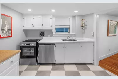 12 Darling Street #2, Marblehead, MA 01945 - Photo 10