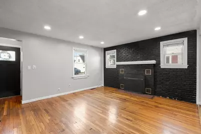 35 Merrimac Ave, Springfield, MA 01104 - Photo 8