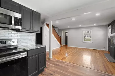 35 Merrimac Ave, Springfield, MA 01104 - Photo 4