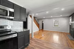 35 Merrimac Ave, Springfield, MA 01104 - Photo 4