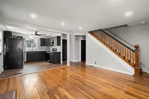 35 Merrimac Ave, Springfield, MA 01104 - Photo 6