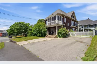 207 Middlesex St, North Andover, MA 01845 - Photo 1