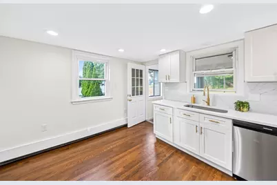 268 Lexington St, Woburn, MA 01801 - Photo 12