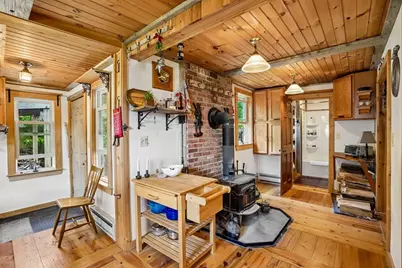 49 Ellerton St, Revere, MA 02151 - Photo 14