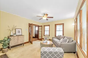 53 Thompson St, Boston, MA 02136 - Photo 12